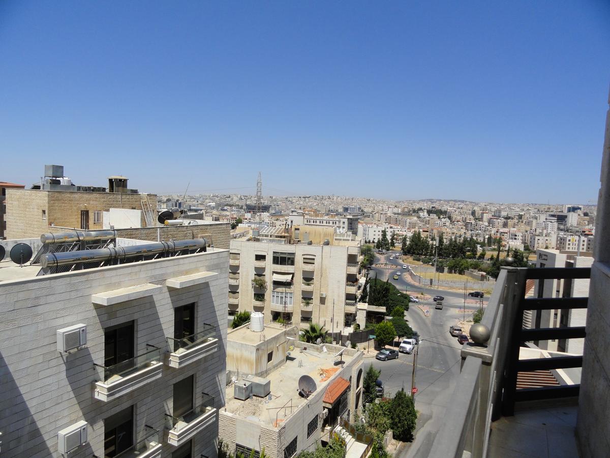 Diyarkom Apartment Amman Buitenkant foto